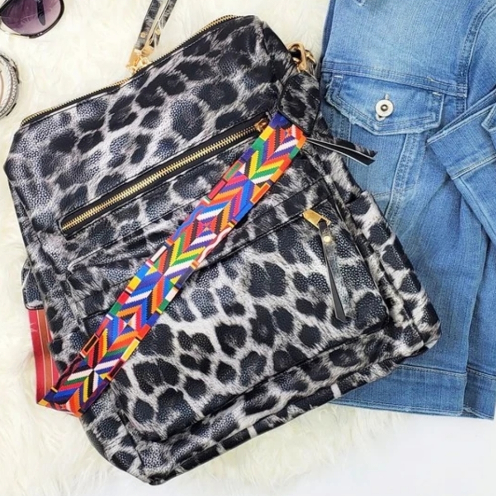 Hailee Convertable Bag - White Leopard - Picture 2 of 6